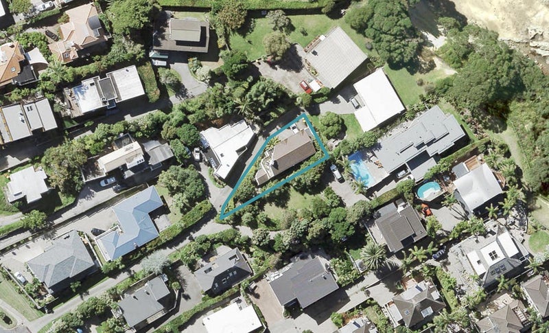 101A Beach Road, Castor Bay, Auckland - Carousel 1