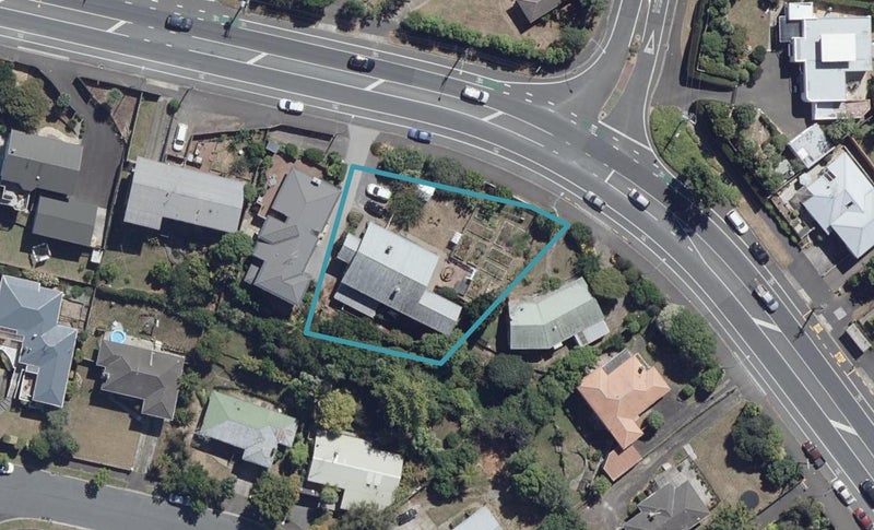 96 Cambridge Road, Hillcrest, Hamilton - Carousel 1