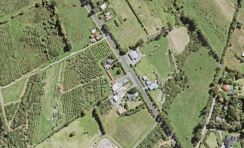 37 Shaw Road, Oratia, Waitakere - Carousel 1