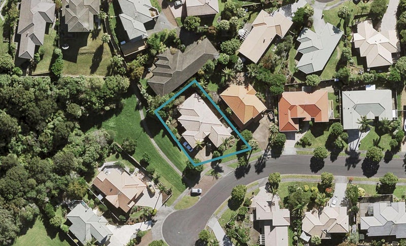 23 Westminster Gardens, Unsworth Heights, Auckland - Carousel 1