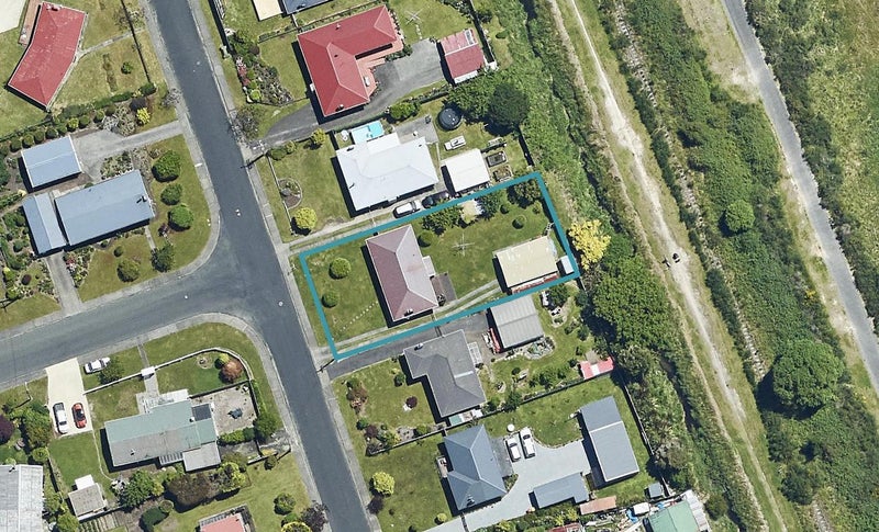 7 Logan Street, Fairy Springs, Rotorua - Carousel 1