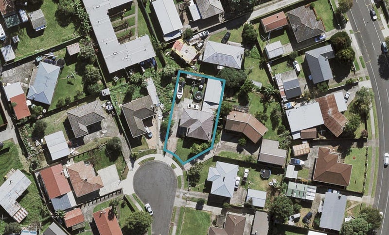 8A Maitland Place, Favona, Auckland - Carousel 1