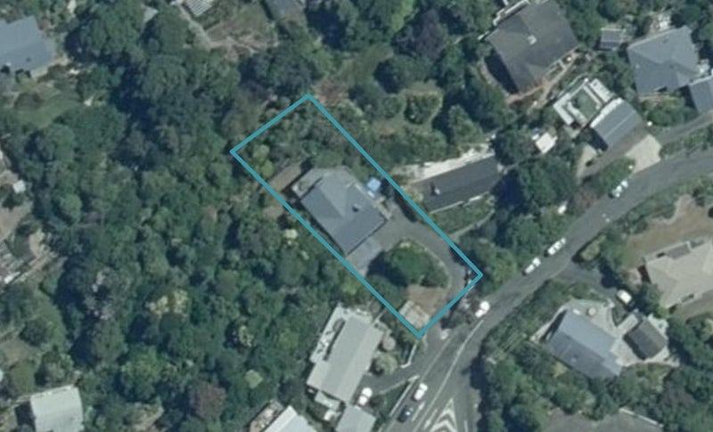 1 Grenville Terrace, Moana, Nelson - Carousel 1
