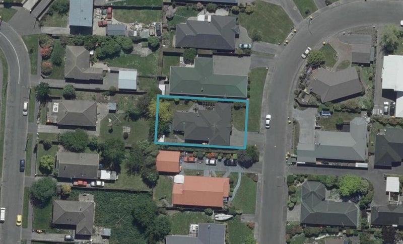 48 Regency Crescent, Redwood, Christchurch - Carousel 1