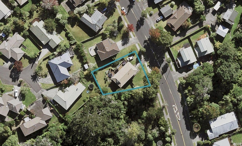 54 Unsworth Drive, Unsworth Heights, Auckland - Carousel 1
