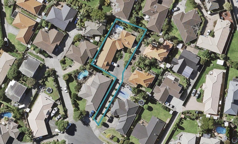 27 Ben Nevis Place, Northpark, Auckland - Carousel 1