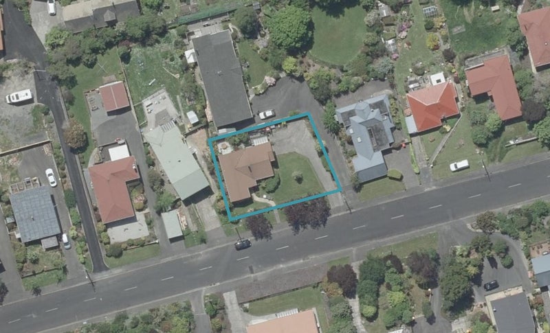 83 Martin Road, Fairfield, Dunedin - Carousel 1