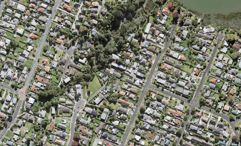 2/124 Lynwood Road, New Lynn, Auckland - Carousel 1