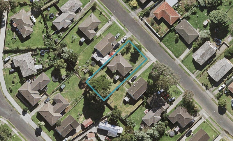42 Heyford Close, Mangere, Auckland - Carousel 1
