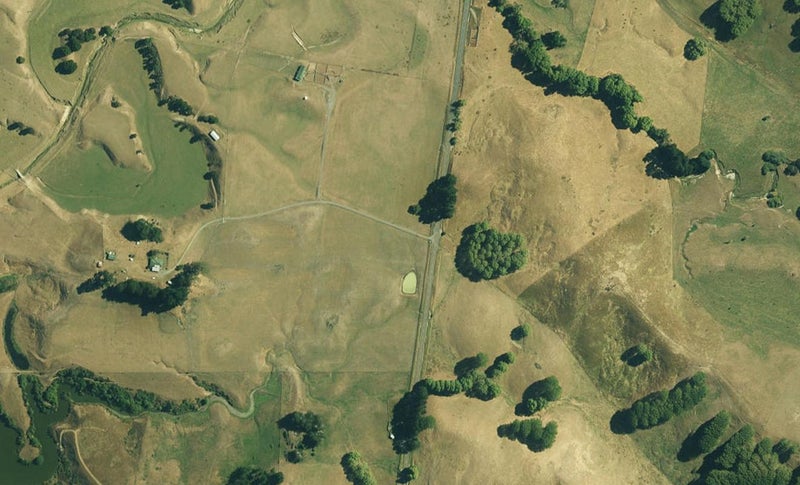 2542 Kahuranaki Road - Carousel 1