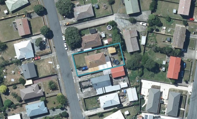 12 Natone Street, Waitangirua, Porirua - Carousel 1