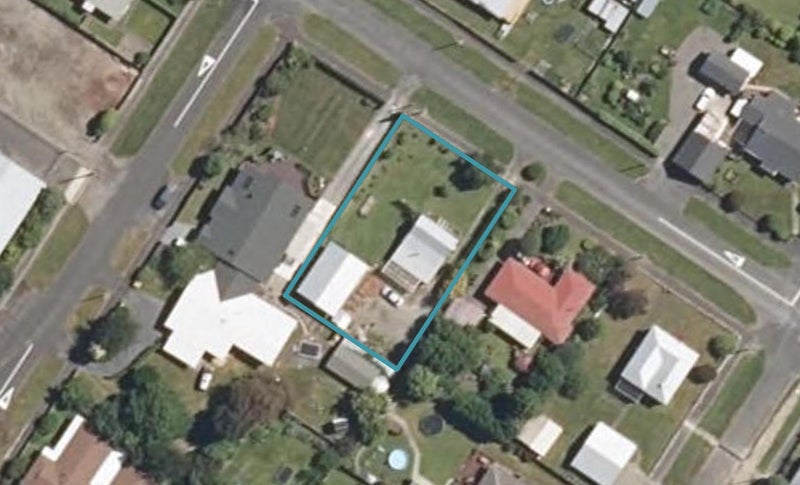 8 George Street, Pahiatua - Carousel 1