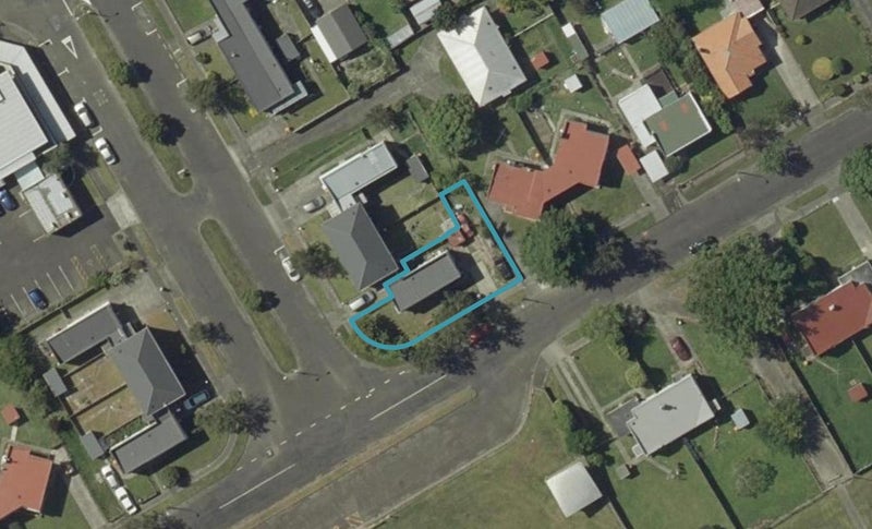 111A Savage Crescent, West End, Palmerston North - Carousel 1