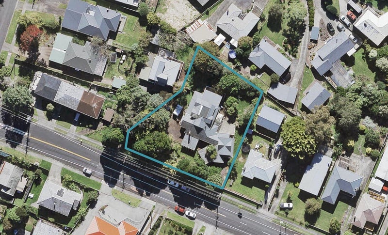 43 St Leonards Road, Kelston, Auckland - Carousel 1