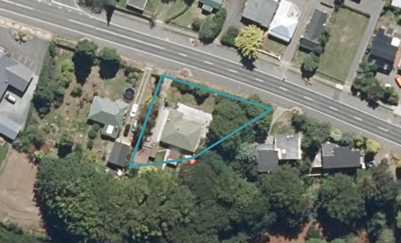 96 Clyde St (State Highway, 49), OHAKUNE - Carousel 1