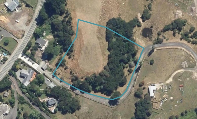 5 Karamu Way, Pāuatahanui, Porirua - Carousel 1