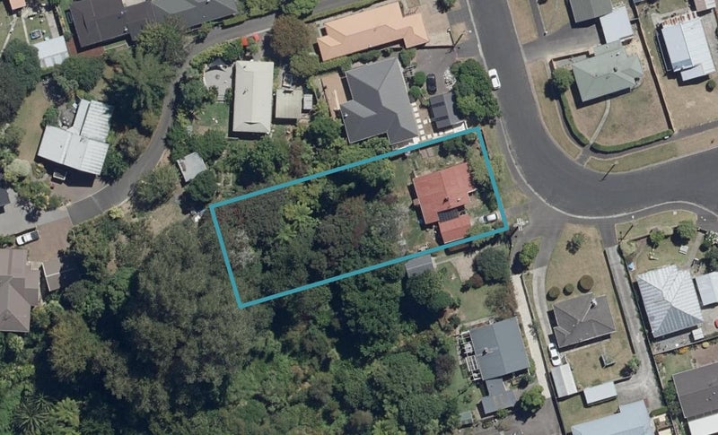 19 Howden Road, Fairfield, Hamilton - Carousel 1