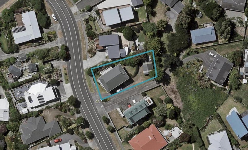 169 Weggery Drive, Waikanae Beach, Waikanae - Carousel 1