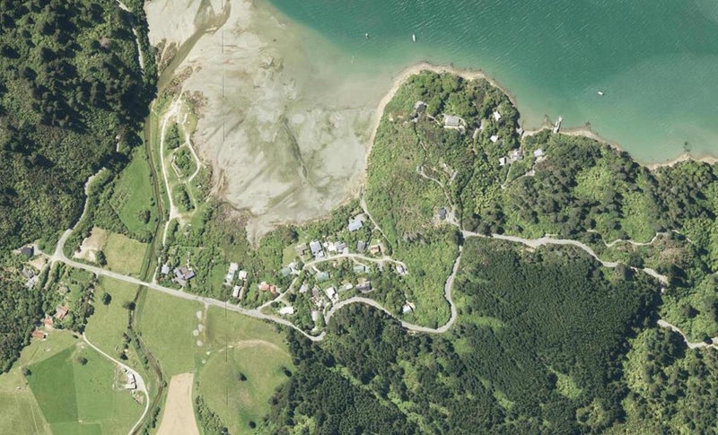 37 McCormicks Road, Whatamango Bay, Picton - Carousel 1