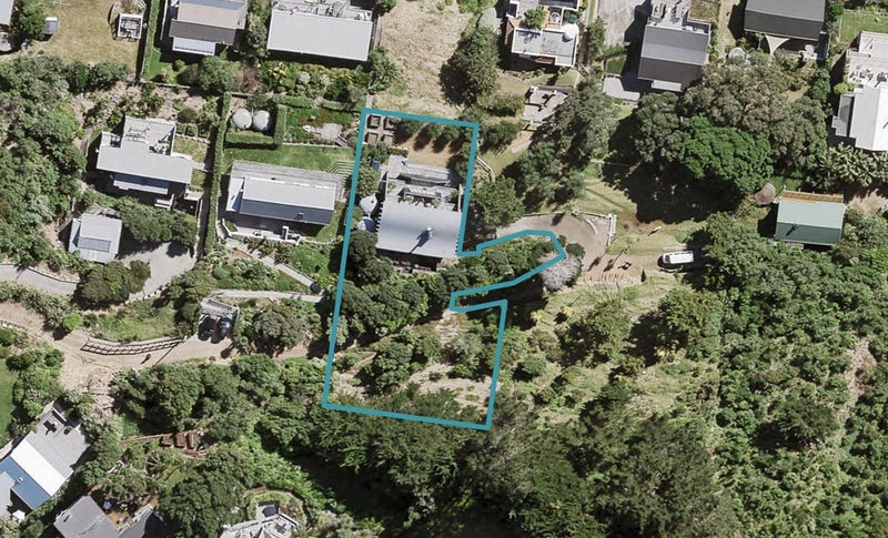7 Quelch Road, Onetangi, Waiheke Island - Carousel 1