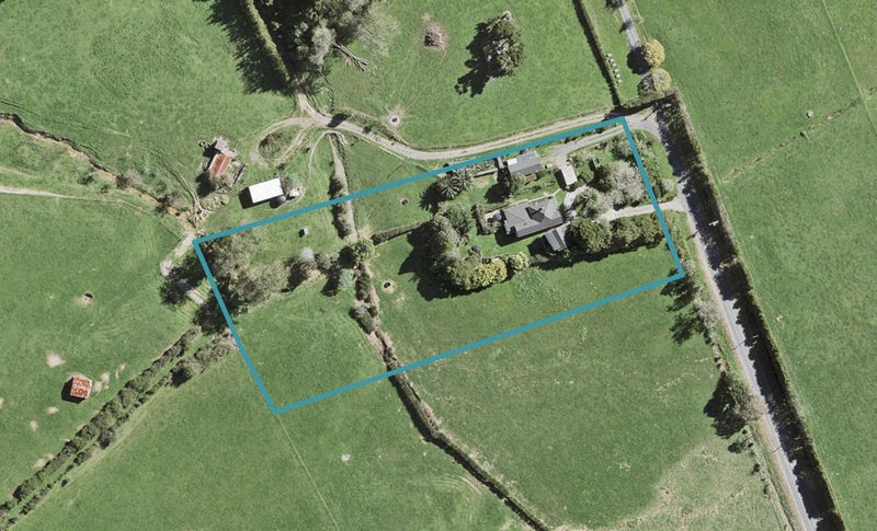 249 Parish Line Road, Papakura - Carousel 1
