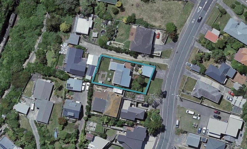 86 Fraser Avenue, Johnsonville, Wellington - Carousel 1