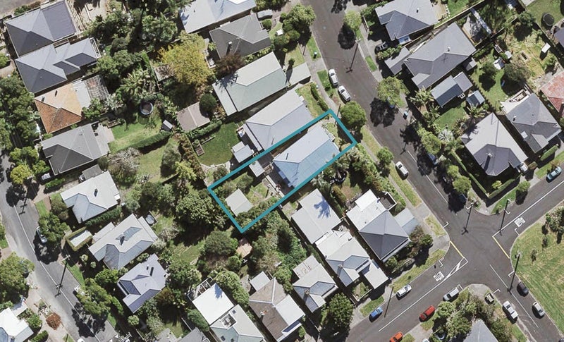 14 Schofield Street, Grey Lynn, Auckland - Carousel 1
