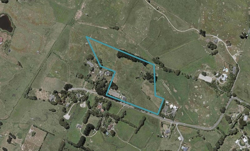 64 Gary Road, Peka Peka - Carousel 1