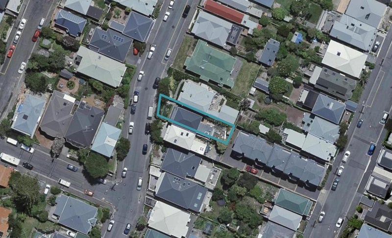 19 Porritt Avenue, Mount Victoria, Wellington - Carousel 1