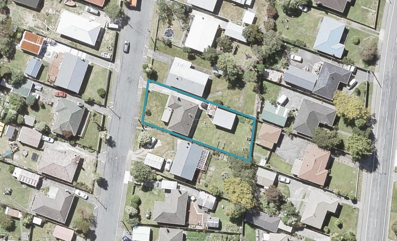75 Peel Place, Wainuiomata, Lower Hutt - Carousel 1