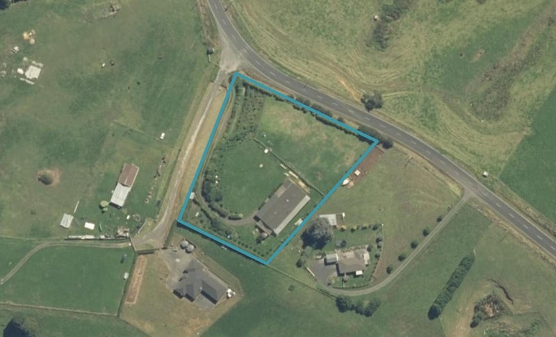 1640A Highway 22, Tuakau - Carousel 1