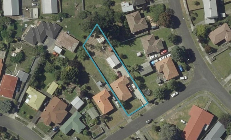 6 Iona Street, Hokowhitu, Palmerston North - Carousel 1