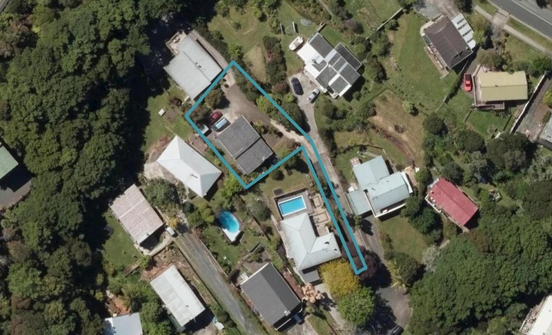 11 Kauri Place, Parahaki, Whangarei - Carousel 1