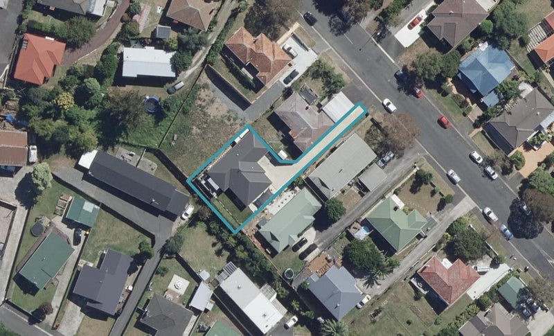 9A Ridout Street, Maeroa, Hamilton - Carousel 1