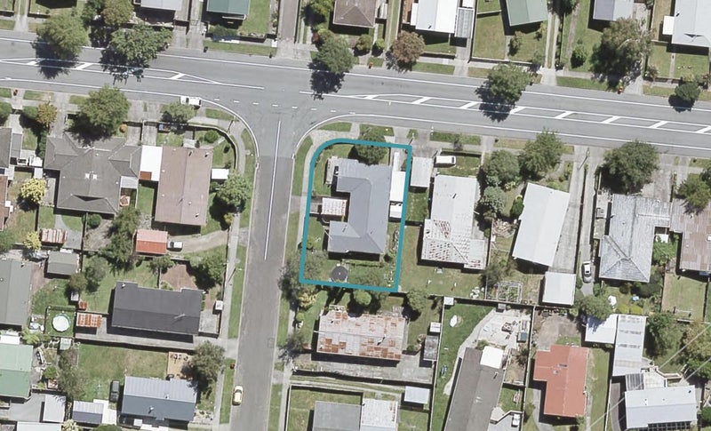 1B Garnet Grove, Birchville, Upper Hutt - Carousel 1