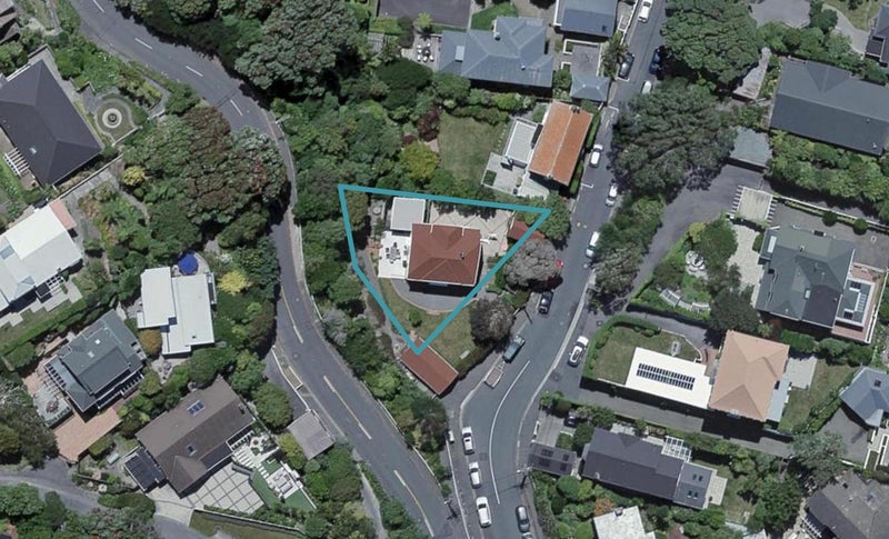 1 Sefton Street, Wadestown, Wellington - Carousel 1