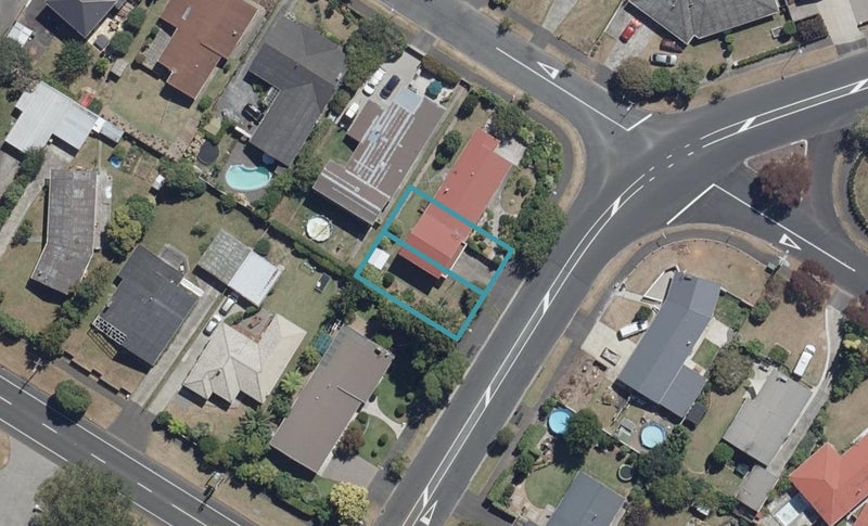 1/3 Glen Lynne Avenue, Queenwood, Hamilton - Carousel 1