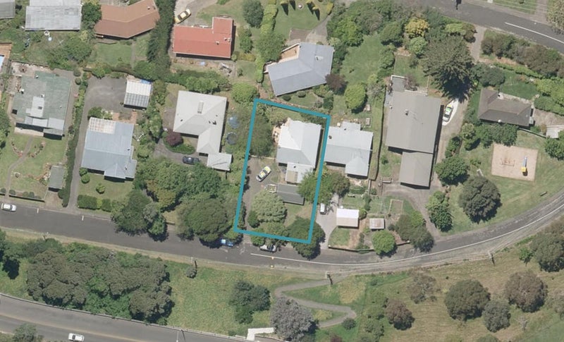 36 Webb Road, Durie Hill, Whanganui - Carousel 1