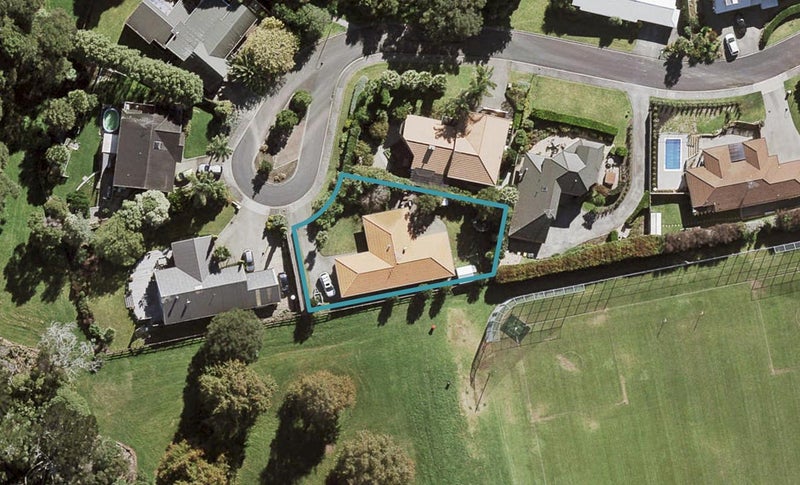 14 Stonedge Lane, Rosedale, Auckland - Carousel 1