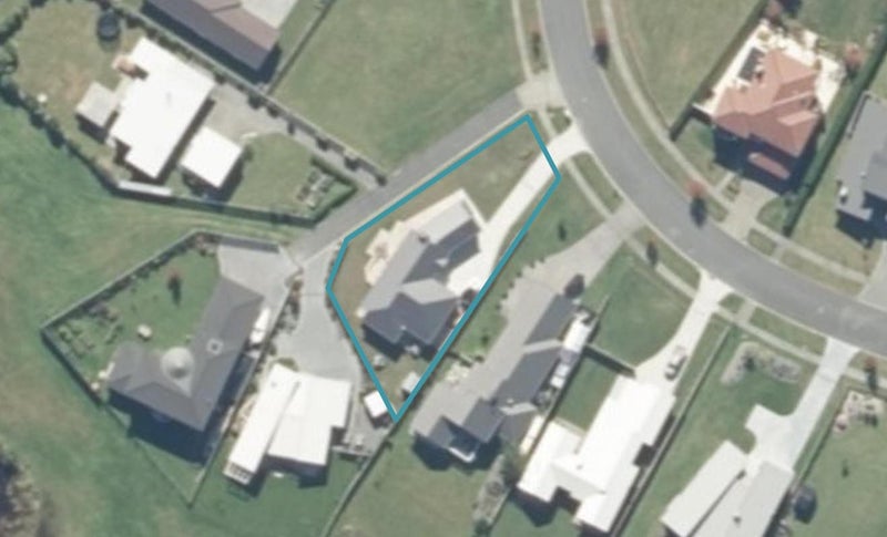 15 Pukeko Way, Taupo - Carousel 1