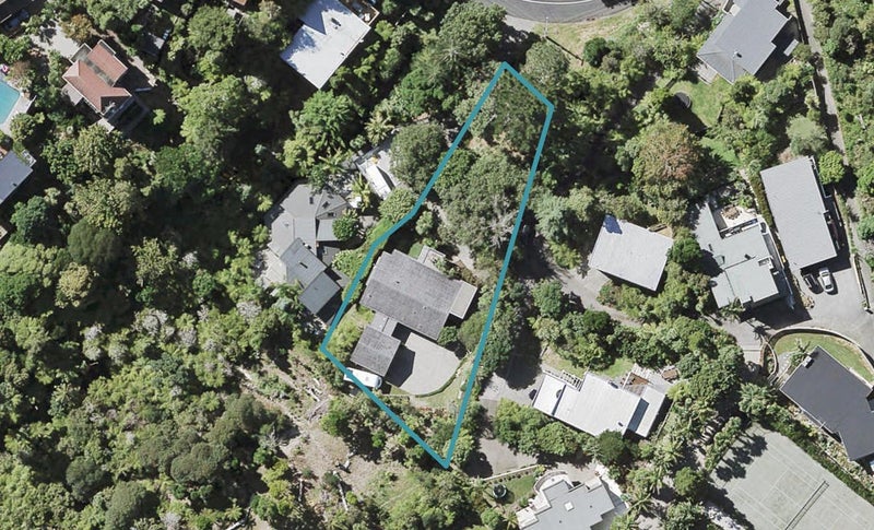 83 Braemar Road, Castor Bay, Auckland - Carousel 1
