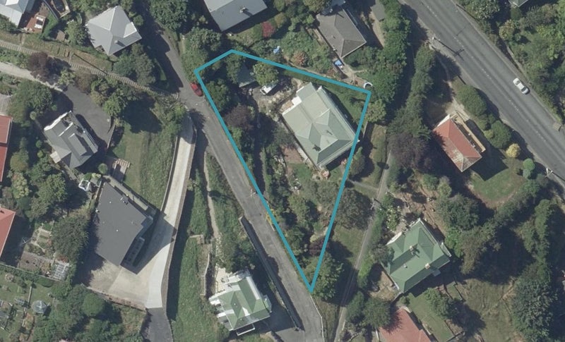 4 Avoca Street, Mornington, Dunedin - Carousel 1