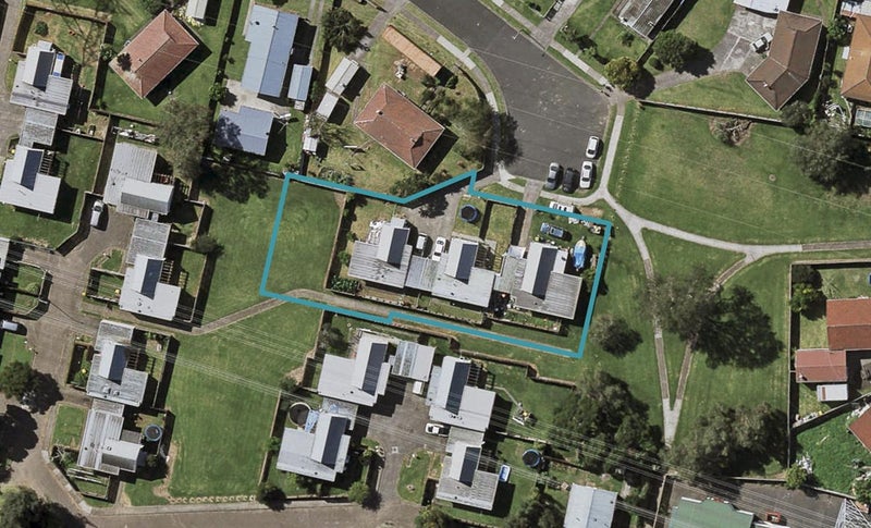 13 Bland Place, Ōtara, Auckland - Carousel 1