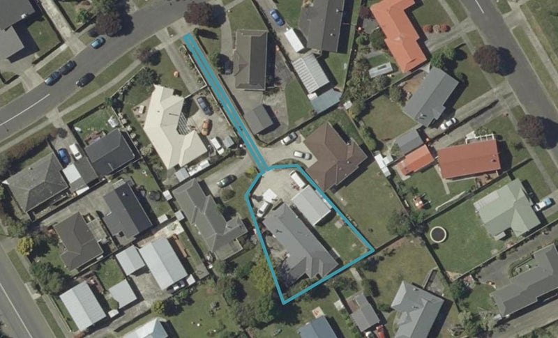 10 Peppertree Glade, Kelvin Grove, Palmerston North - Carousel 1