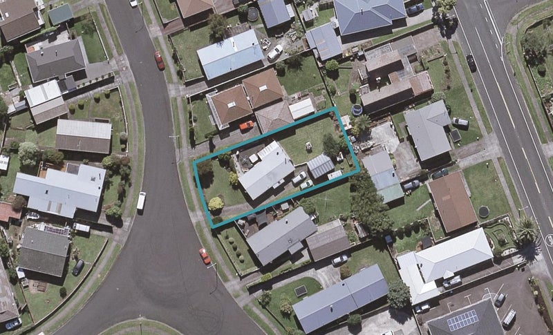 11 Sole Avenue, Bell Block, New Plymouth - Carousel 1