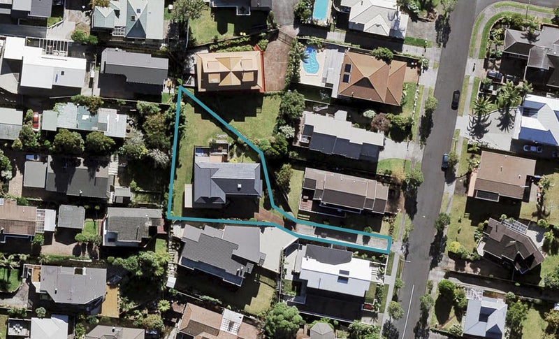 32 Francis Curtis Avenue, Blockhouse Bay, Auckland - Carousel 1
