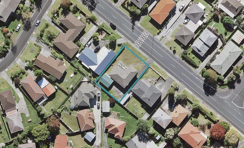 23 Butterworth Drive, Glendene, Auckland - Carousel 1
