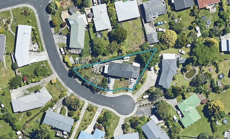 4 Garden Place, Hillcrest, Rotorua - Carousel 1