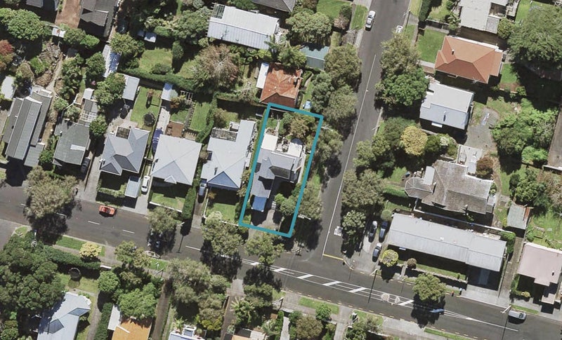 137 Landscape Road, Mount Eden, Auckland - Carousel 1