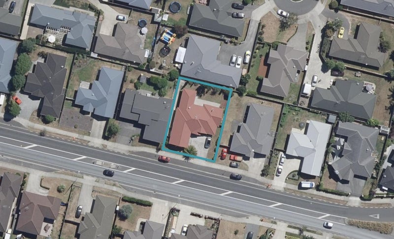 24 Thomas Road, Huntington, Hamilton - Carousel 1